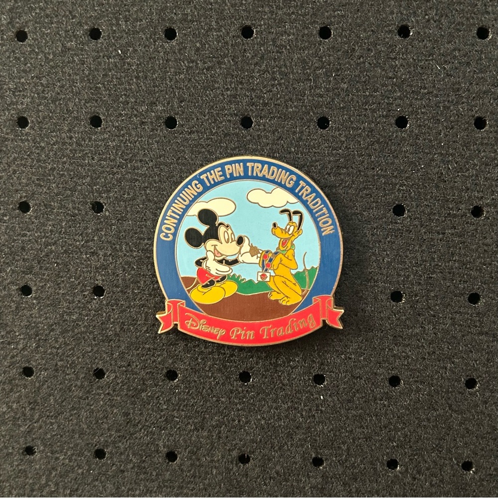 Disney Pin Trading Mickey and Pluto Pin